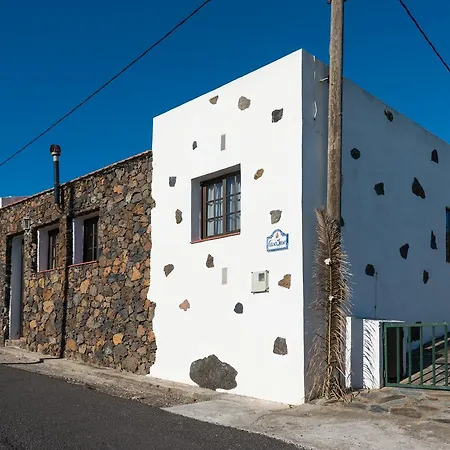 Casa Jose Исора